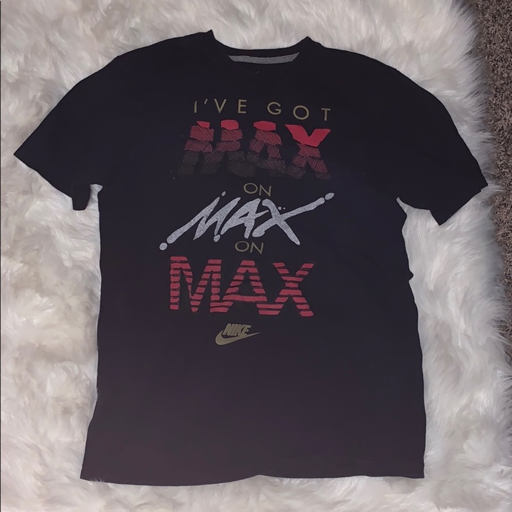 Nike tee
